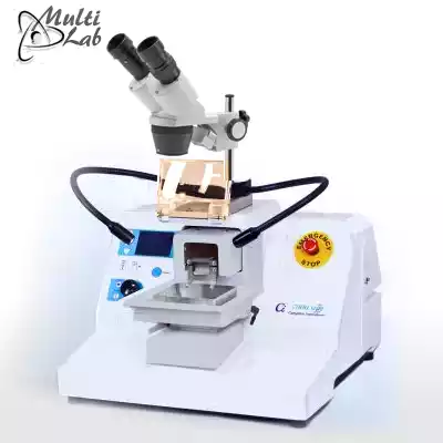 microtom_cu_microscop